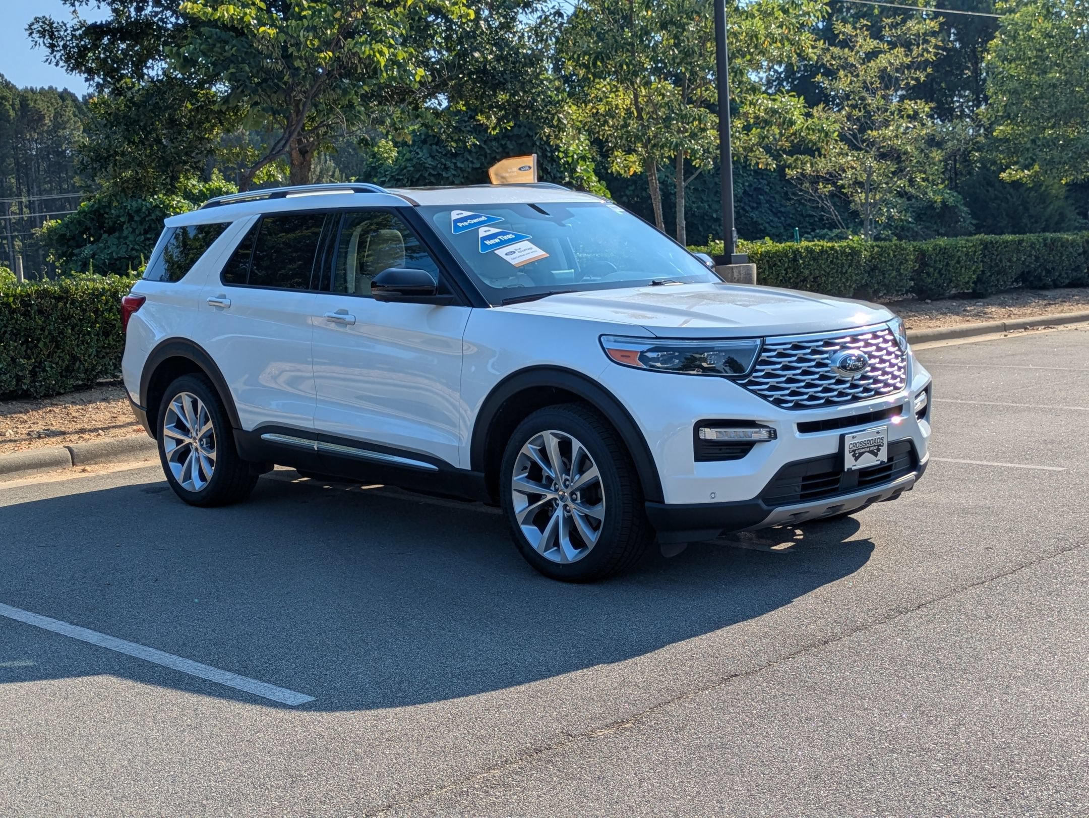 Certified 2023 Ford Explorer Platinum w/ Technology Package