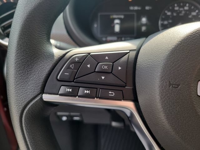Used 2024 Nissan Kicks SV FWD image 13