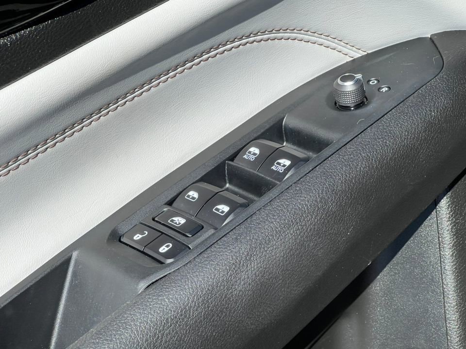 Used 2024 Jeep Compass Limited AWD/4WD image 17