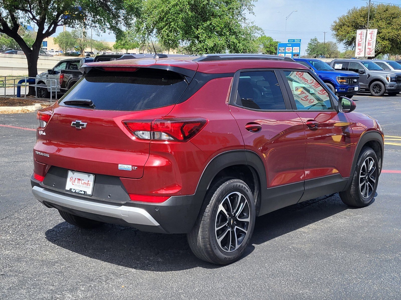 Used 2025 Chevrolet TrailBlazer LT w/ LT Cold Weather Package image 3