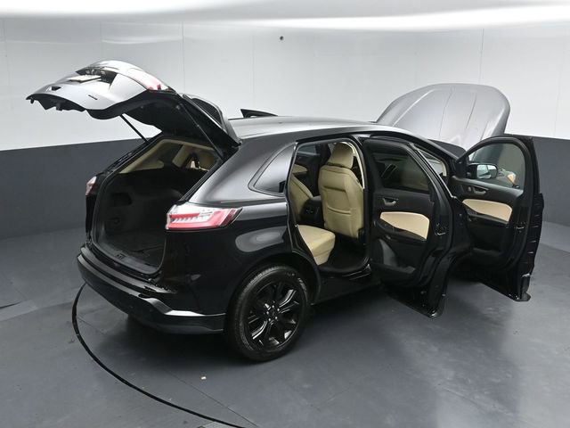 Certified 2024 Ford Edge SE w/ Black Appearance Package AWD/4WD image 58