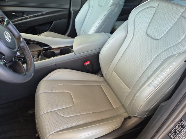 Used 2024 Hyundai Elantra Limited FWD image 16