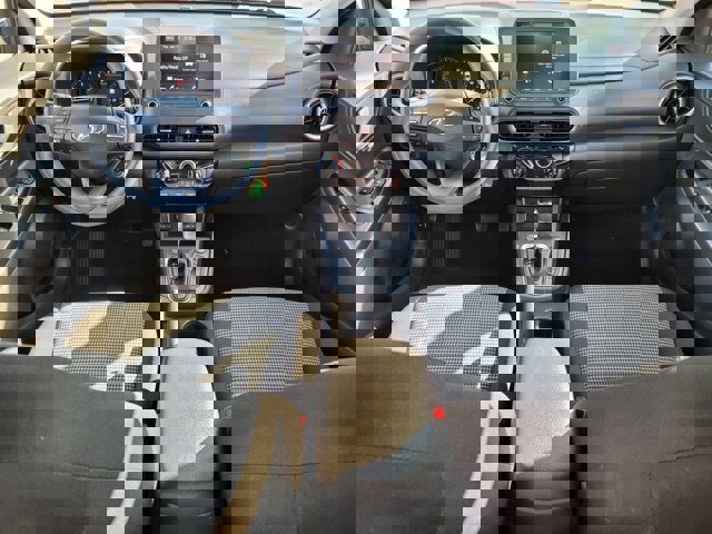 Used 2023 Hyundai Kona SE w/ Cargo Package image 12