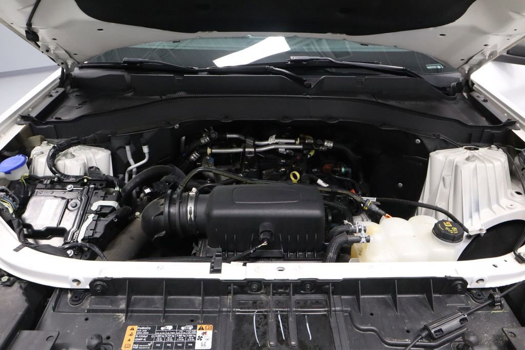 Certified 2022 Ford Explorer XLT w/ Equipment Group 202A image 14