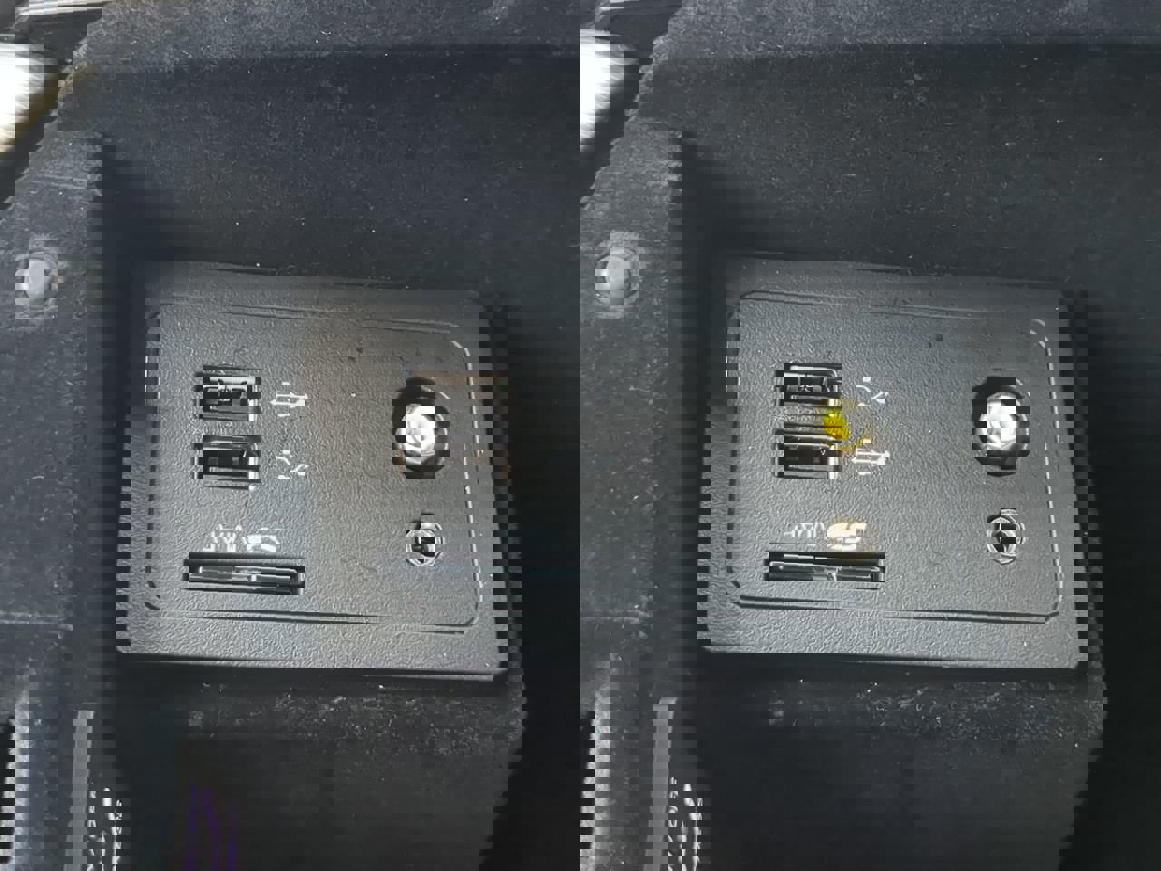 Used 2019 INFINITI Q60 3.0t Luxe w/ Essential Package image 20