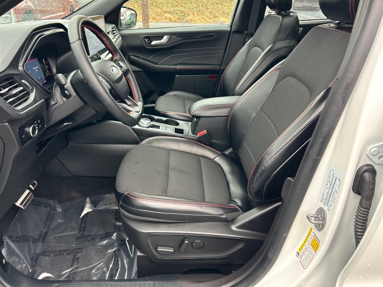 Certified 2023 Ford Escape ST-Line w/ Tech Pack #1 image 7