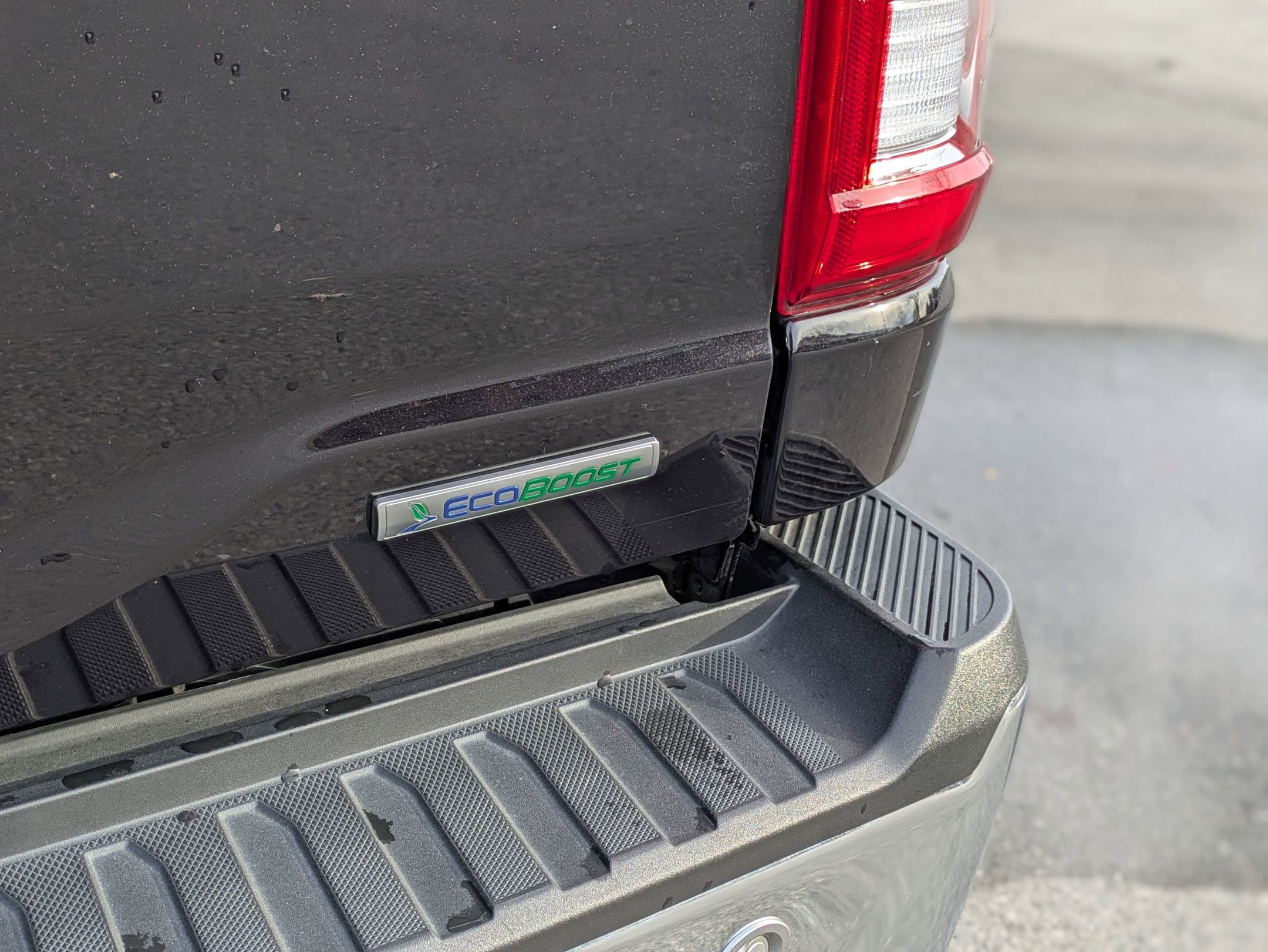 Certified 2022 Ford F150 Lariat w/ Equipment Group 502A High image 38