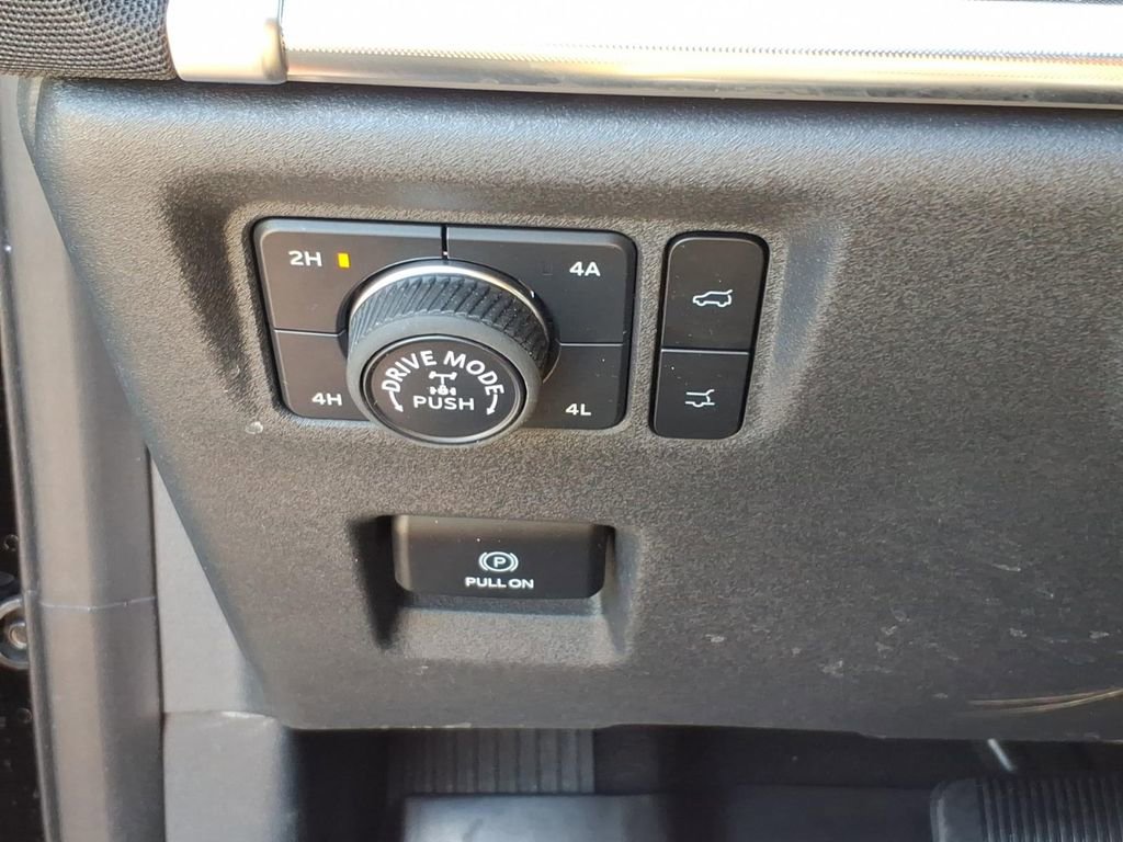Certified 2025 Ford Expedition Tremor AWD/4WD image 18