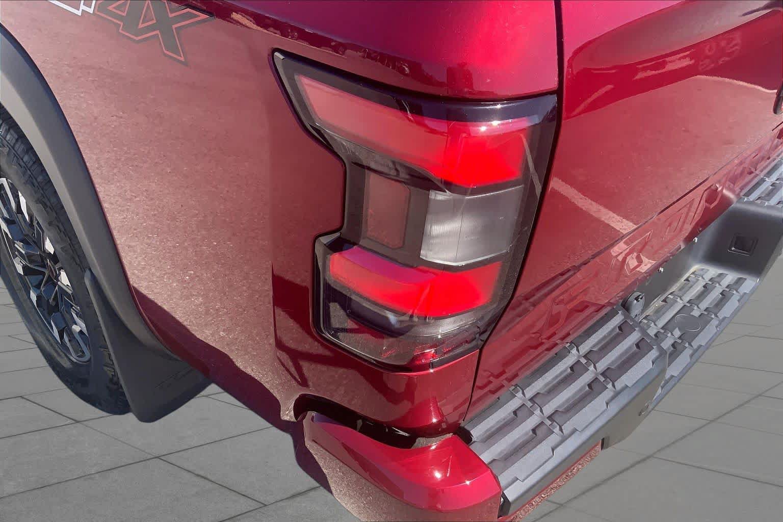Used 2022 Nissan Frontier PRO-4X w/ Off-Road Protection Package AWD/4WD image 29