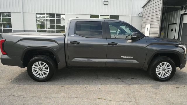 Used 2026 Toyota Tundra SR5 w/ SR5 Convenience Package AWD/4WD image 4