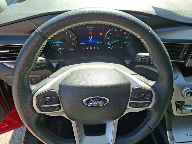 Certified 2023 Ford Explorer XLT w/ Equipment Group 202A AWD/4WD image 8