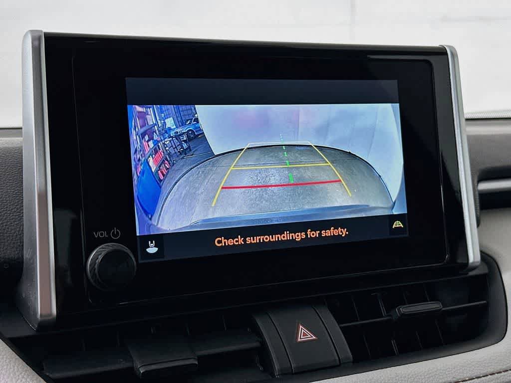 Used 2025 Toyota RAV4 XLE FWD image 27