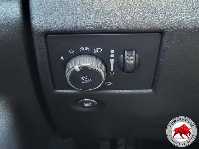 Used 2020 Jeep Grand Cherokee Overland RWD image 30