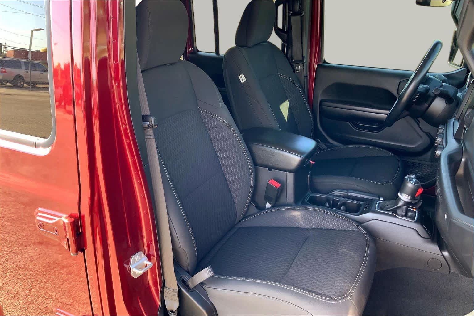 Used 2021 Jeep Wrangler Unlimited Sport AWD/4WD image 8