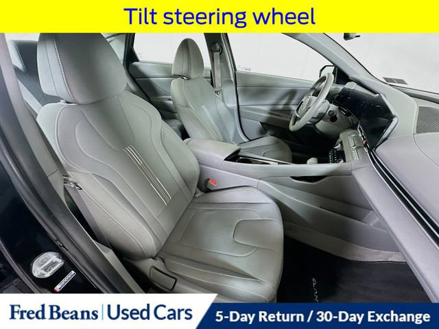 Used 2023 Hyundai Elantra SEL w/ Convenience Package image 32
