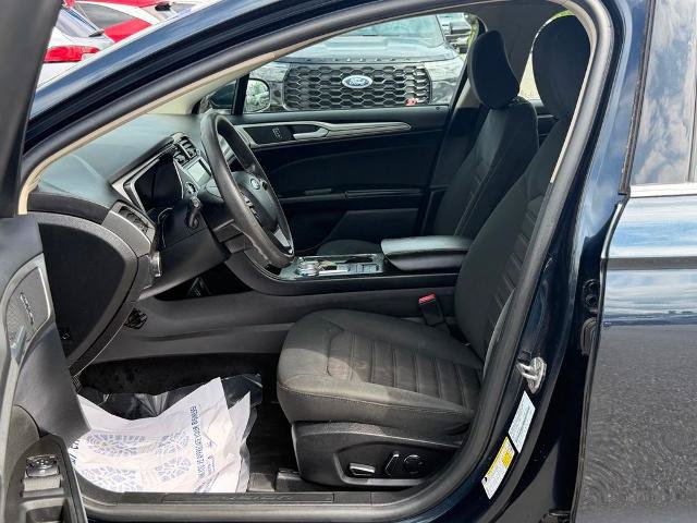 Certified 2020 Ford Fusion SE FWD image 11