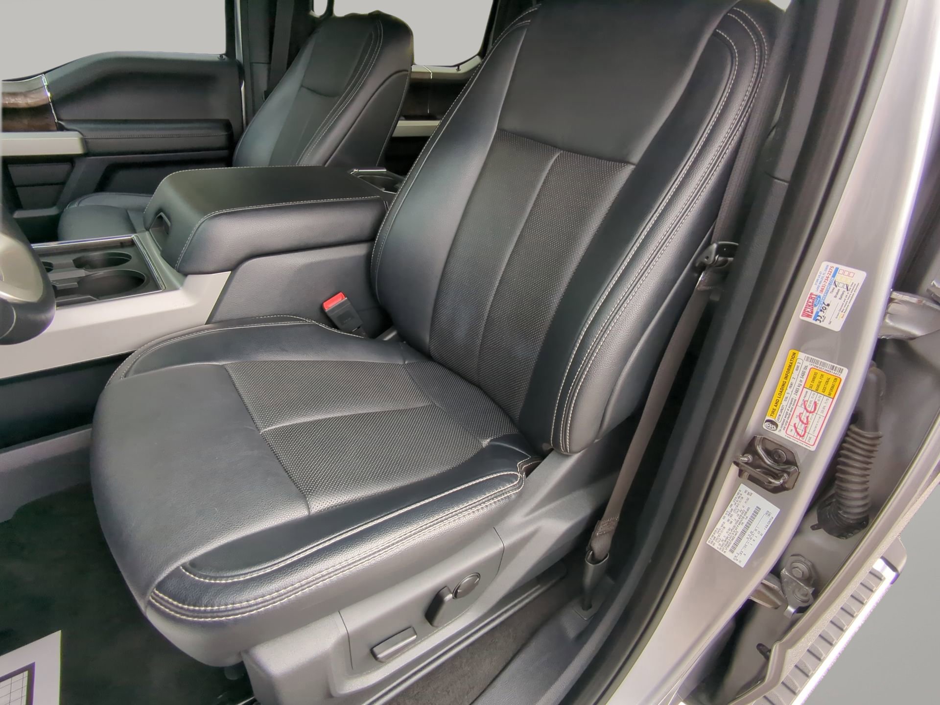 Certified 2022 Ford F350 Lariat w/ Lariat Ultimate Package image 49