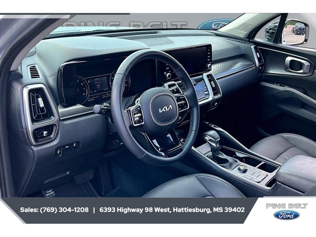 Used 2022 Kia Sorento S w/ Panoramic Sunroof Package FWD image 12