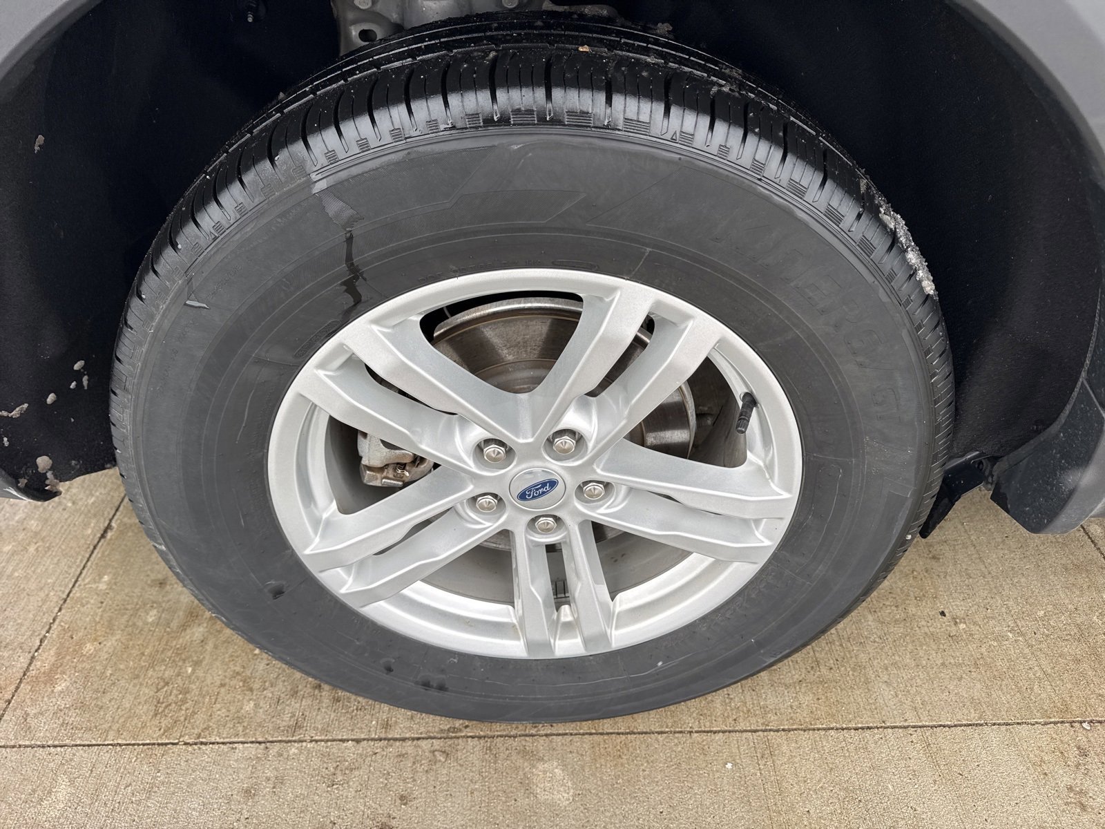 Certified 2023 Ford Explorer XLT w/ Class IV Trailer Tow Package image 21