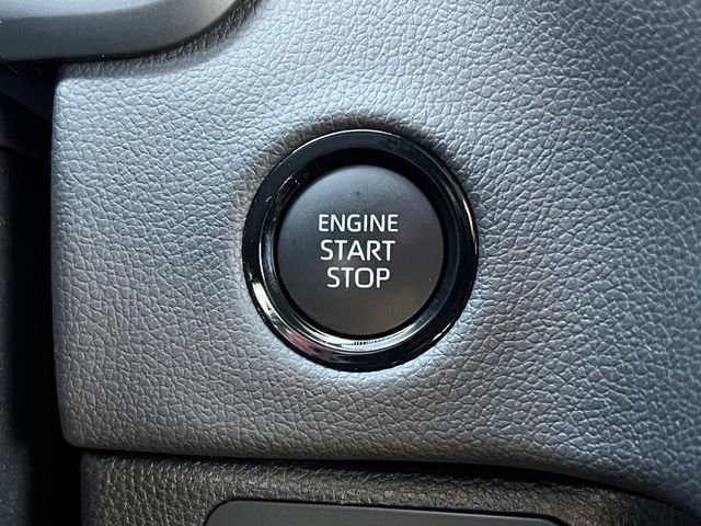 Used 2025 Toyota Tundra Limited image 38