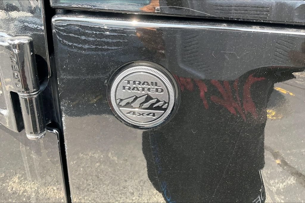 Used 2024 Jeep Wrangler Unlimited Sport AWD/4WD image 7