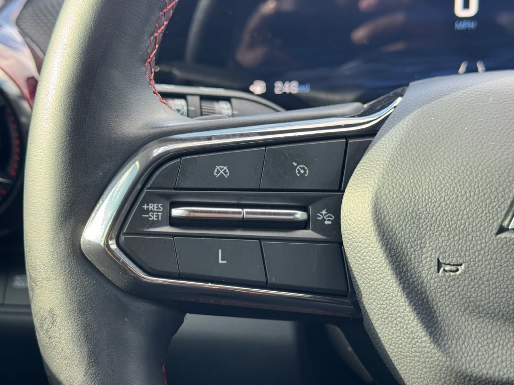 Used 2025 Chevrolet Equinox RS FWD image 21