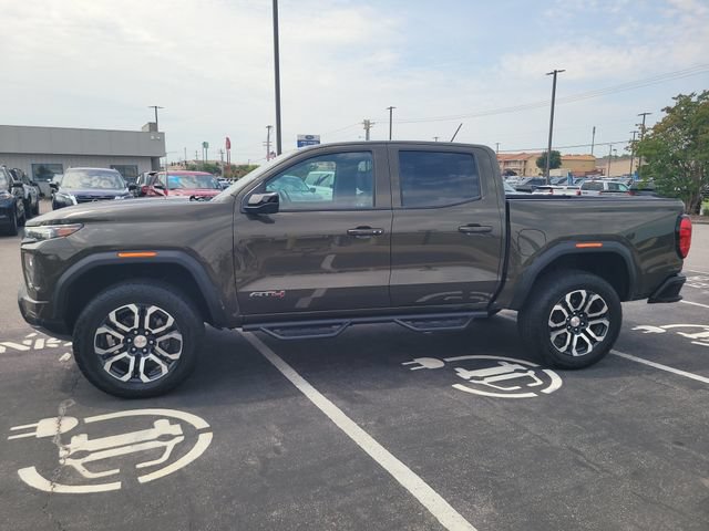 Used 2024 GMC Canyon AT4 w/ AT4 Premium Package AWD/4WD image 8