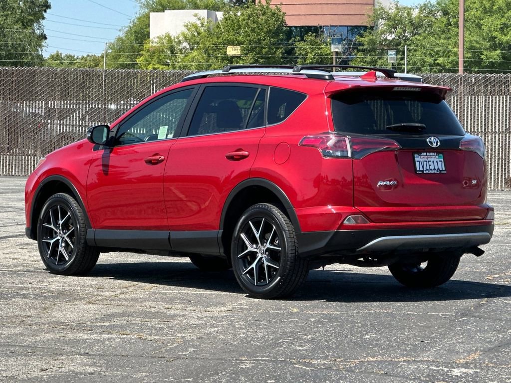 Used 2017 Toyota RAV4 SE FWD image 5