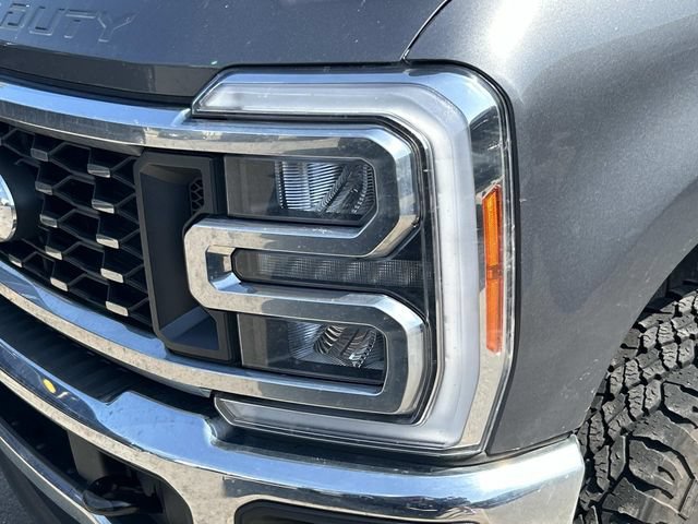 Certified 2023 Ford F350 Lariat AWD/4WD image 9
