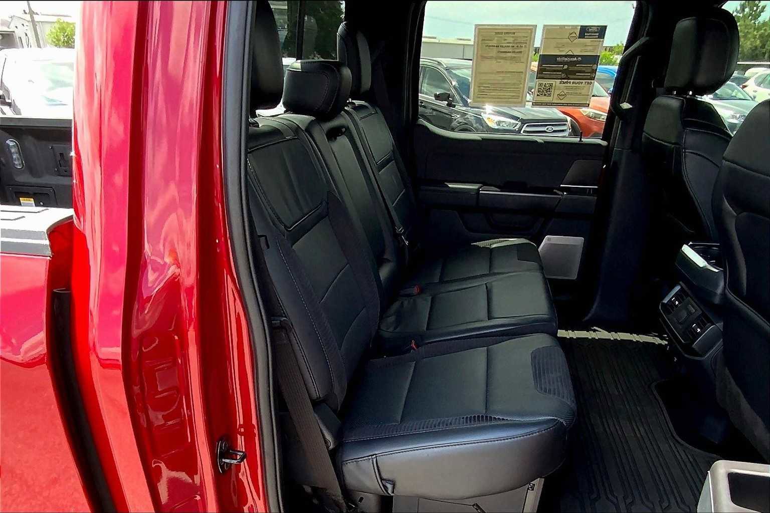 Certified 2022 Ford F150 Raptor w/ Equipment Group 801A High image 20