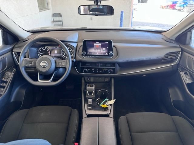 Used 2024 Nissan Rogue S FWD image 12