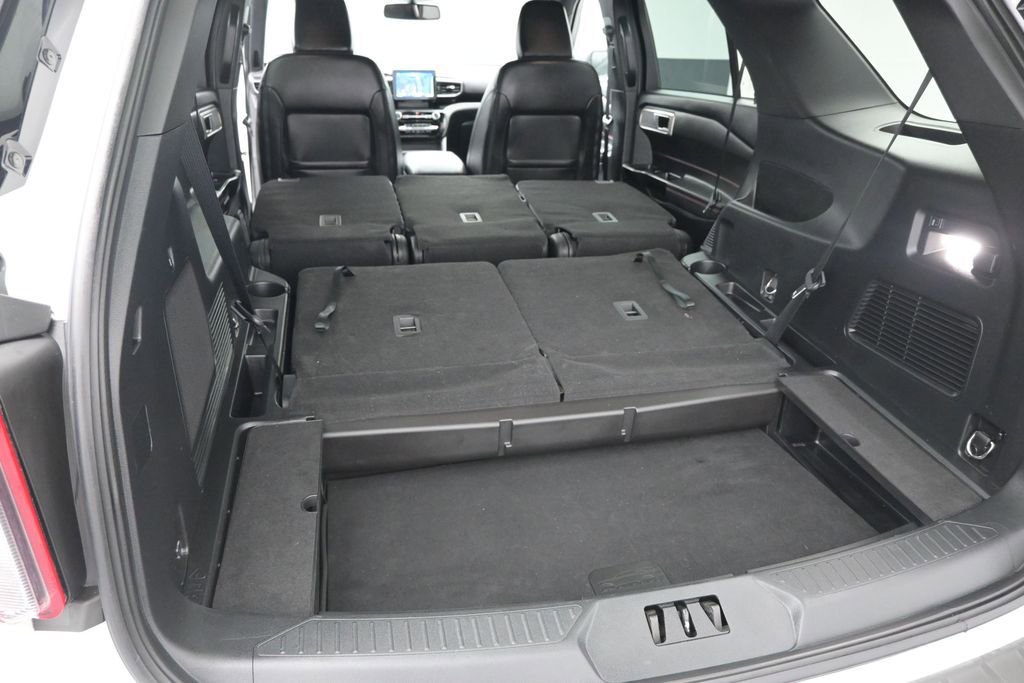 Certified 2022 Ford Explorer ST-Line RWD image 11