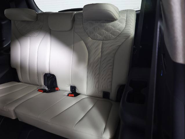 Used 2022 Hyundai Palisade Limited w/ Cargo Package AWD/4WD image 12