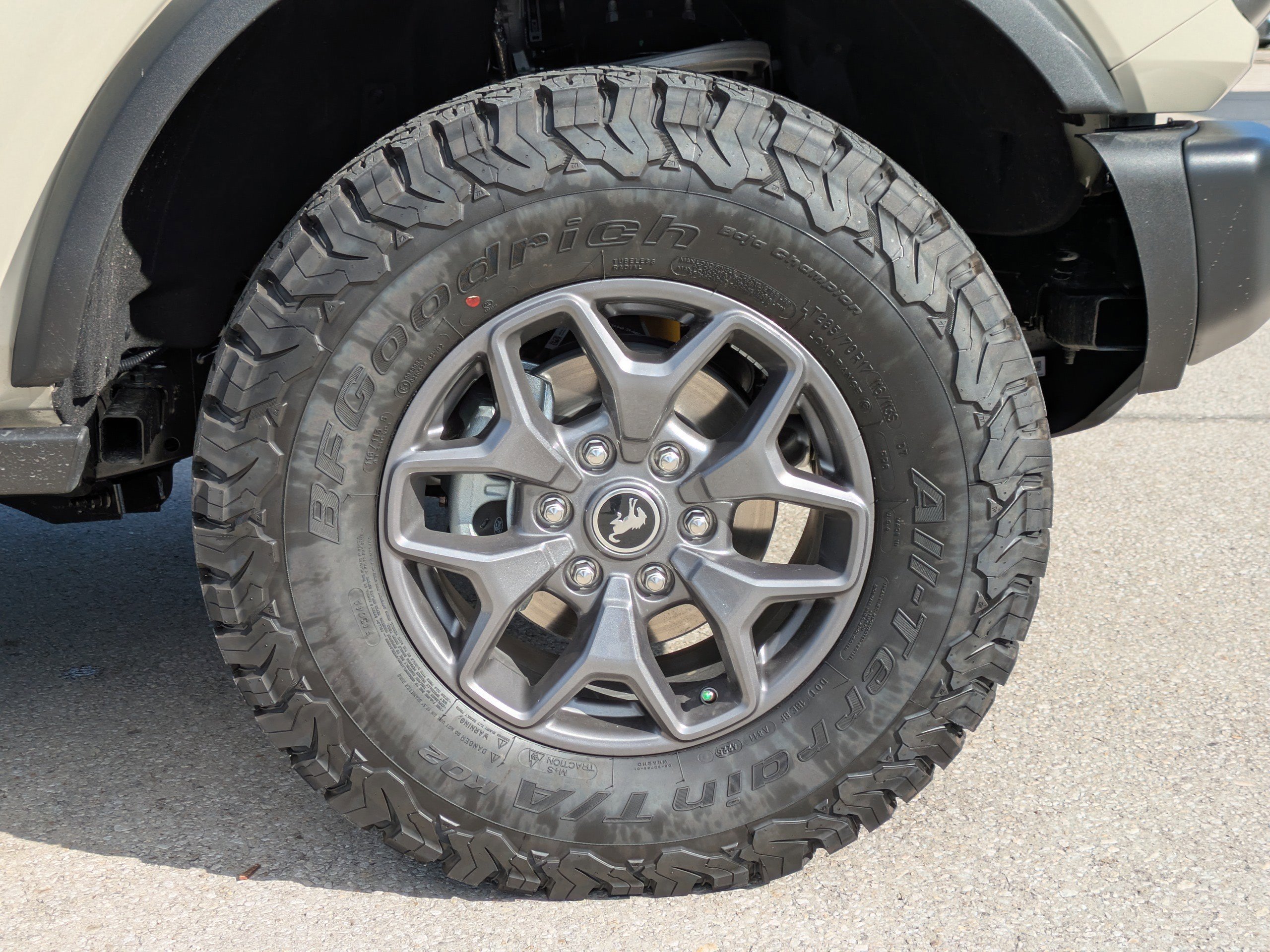 Certified 2025 Ford Bronco Badlands image 11