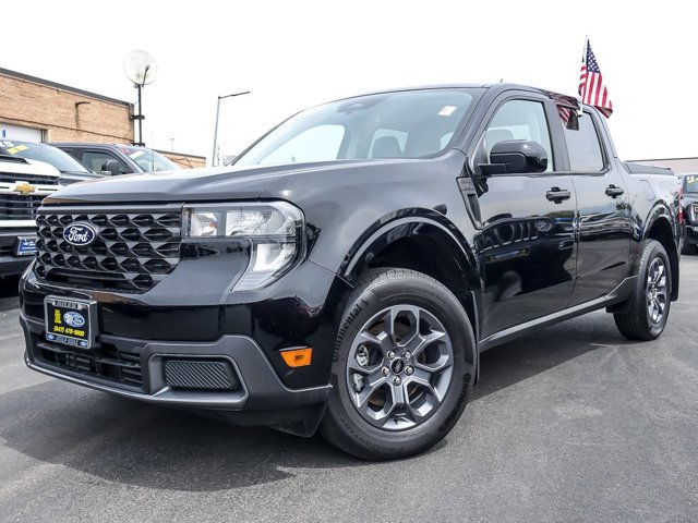 Certified 2025 Ford Maverick XLT w/ XLT Luxury Package AWD/4WD image 1