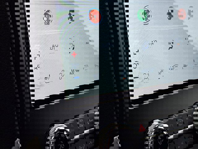 Certified 2024 Ford Edge SEL w/ Convenience Package image 7