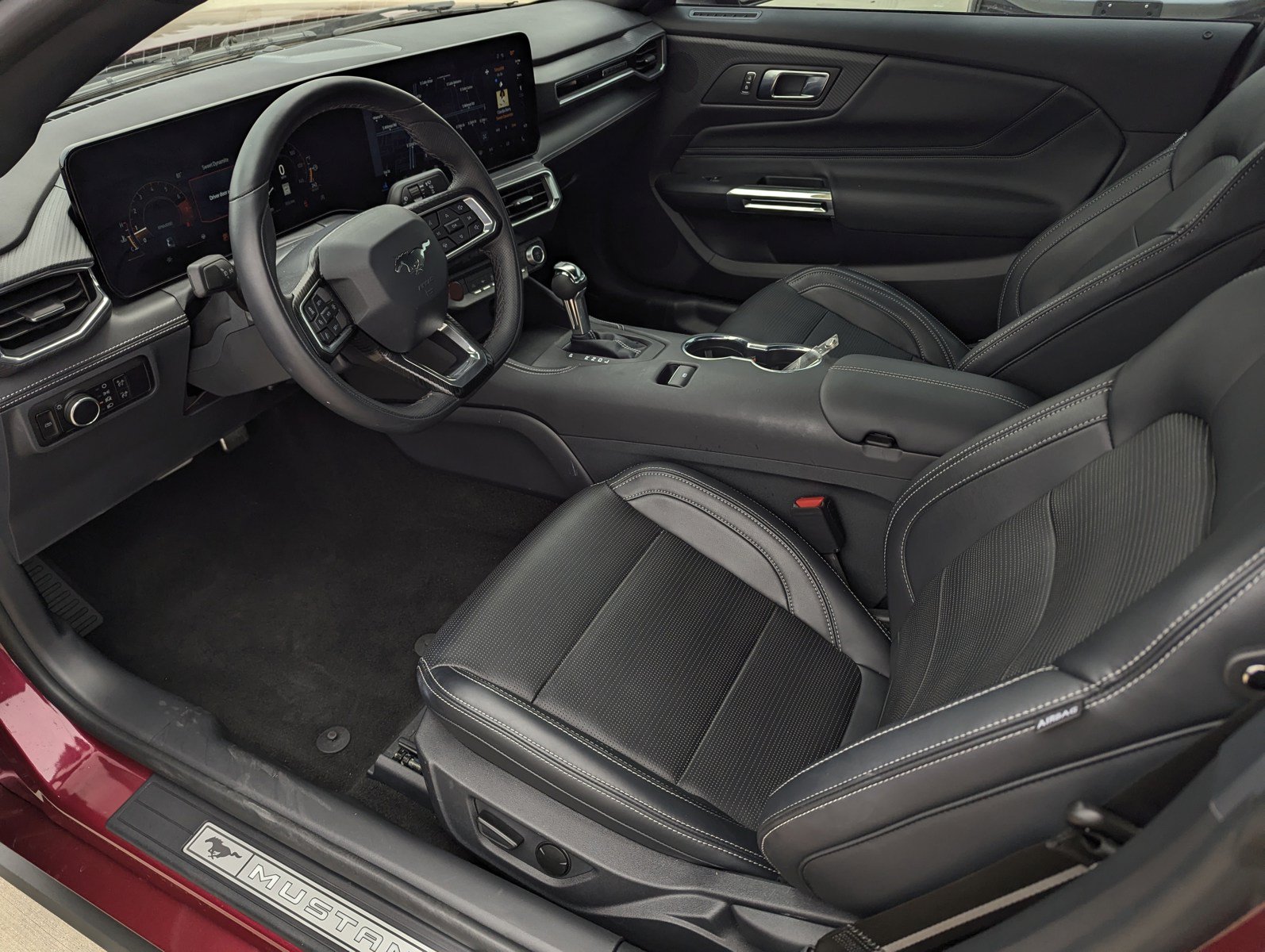 Certified 2025 Ford Mustang Premium RWD image 9