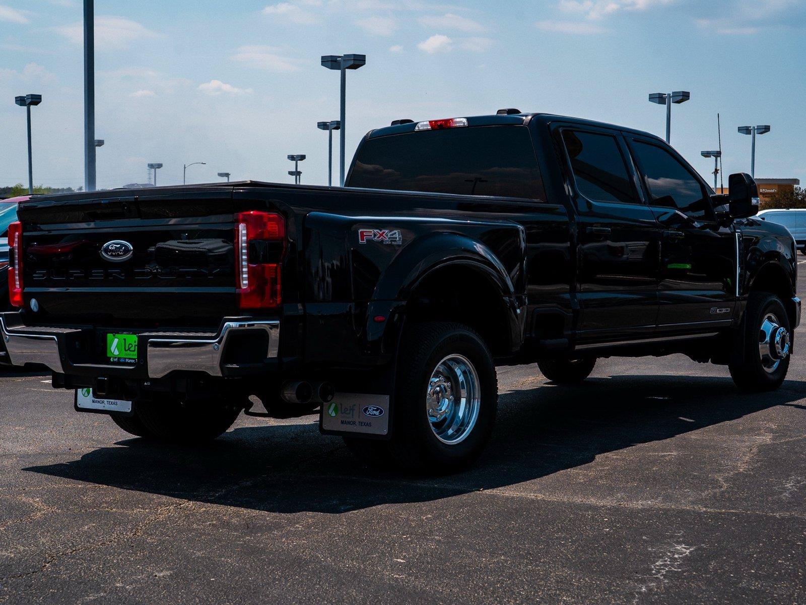 Certified 2025 Ford F350 Lariat w/ FX4 Off-Road Package AWD/4WD image 4
