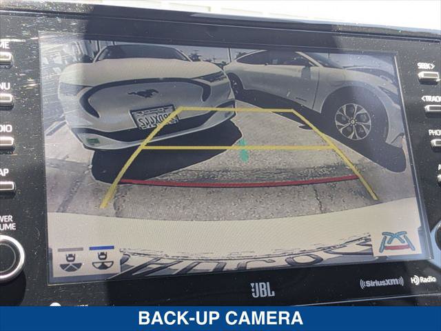 Used 2022 Toyota Camry XSE w/ Navigation Upgrade Package FWD image 18