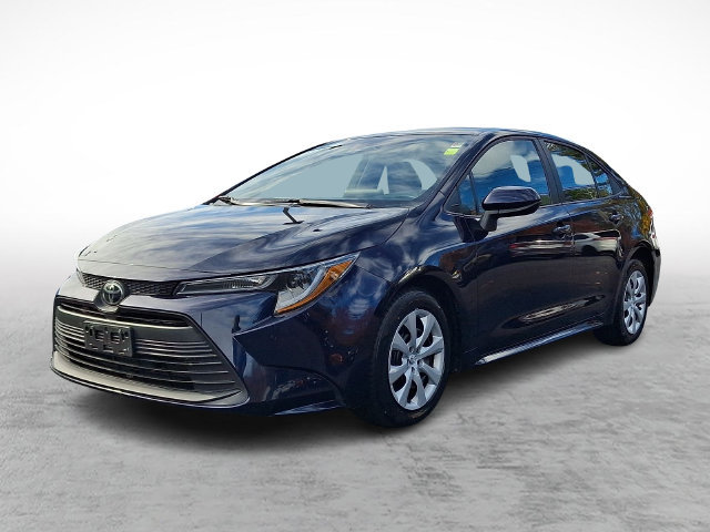 Used 2024 Toyota Corolla LE FWD image 3