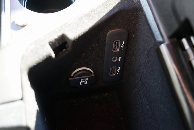 Used 2020 Dodge Challenger SXT w/ Blacktop Package image 17