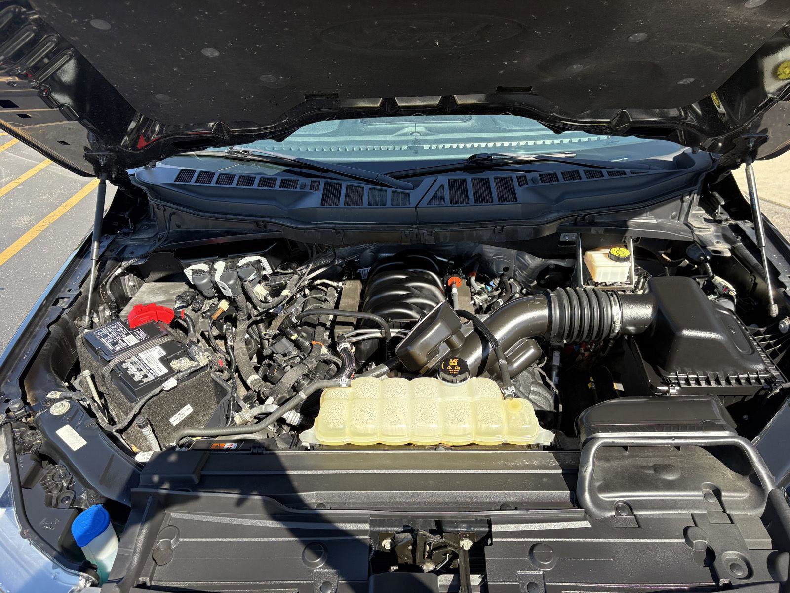 Certified 2022 Ford F150 Lariat w/ Equipment Group 502A High AWD/4WD image 25