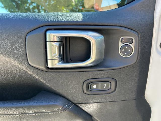 Used 2019 Jeep Wrangler Unlimited Sahara w/ Safety Group image 17