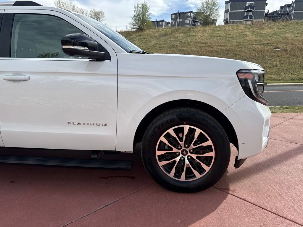 Certified 2025 Ford Expedition Platinum AWD/4WD image 6