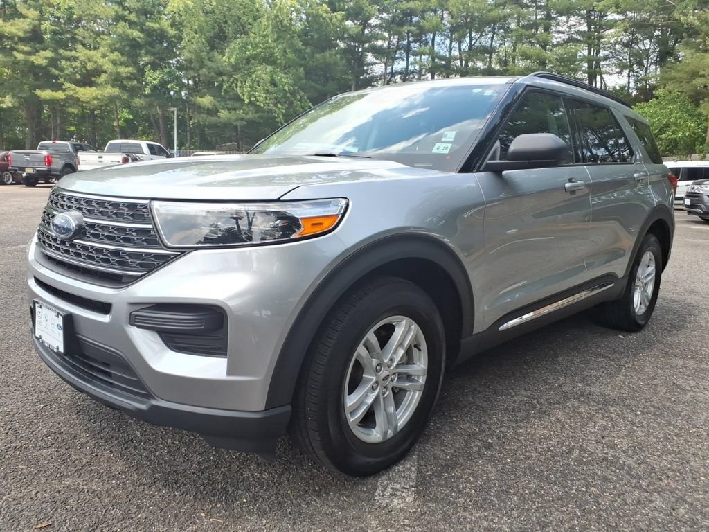 Certified 2023 Ford Explorer XLT w/ Class IV Trailer Tow Package AWD/4WD image 5