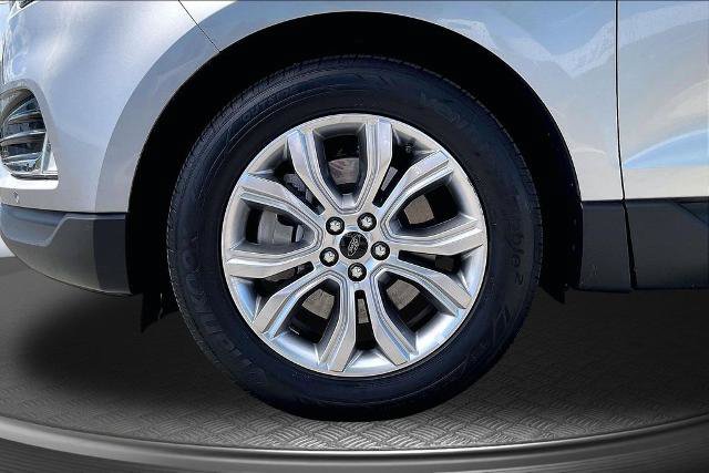 Certified 2024 Ford Edge Titanium AWD/4WD image 9