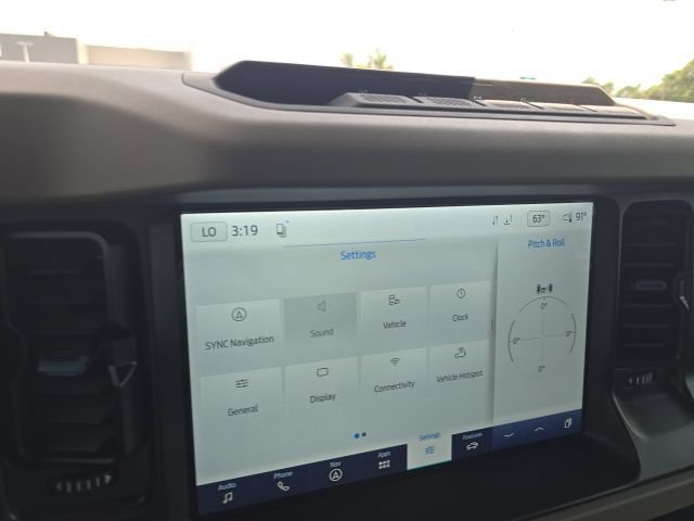 Certified 2022 Ford Bronco Wildtrak AWD/4WD image 12
