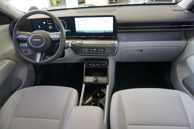 Used 2024 Hyundai Kona SEL w/ Convenience Package FWD image 8
