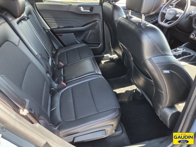 Certified 2025 Ford Escape ST-Line Select AWD/4WD image 15