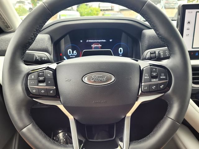 Certified 2025 Ford Explorer Platinum w/ Ultimate Package AWD/4WD image 26